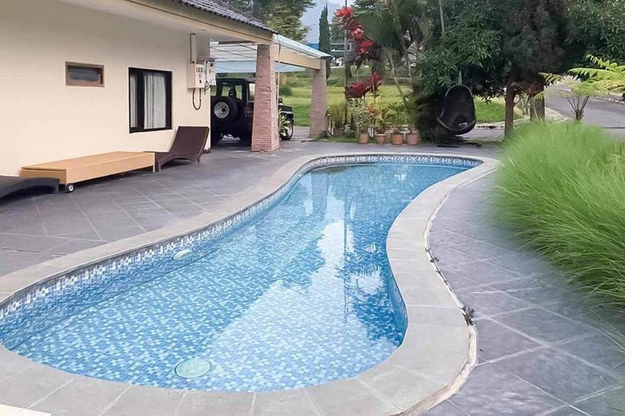 Reddoorz Plus At Panorama Villas Batu バトゥ エクステリア 写真